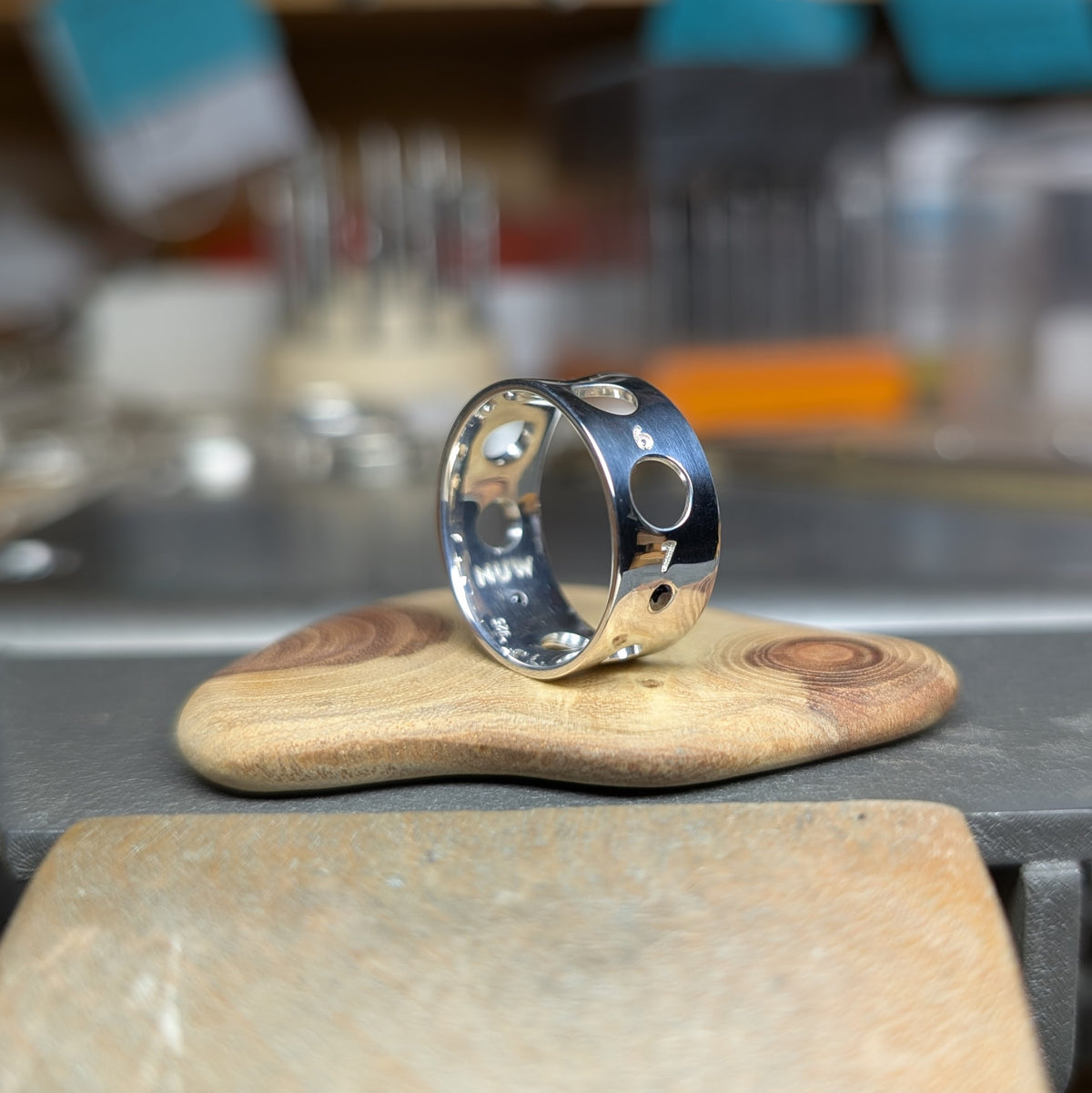 The Super-Fine Knitting Needle Gauge